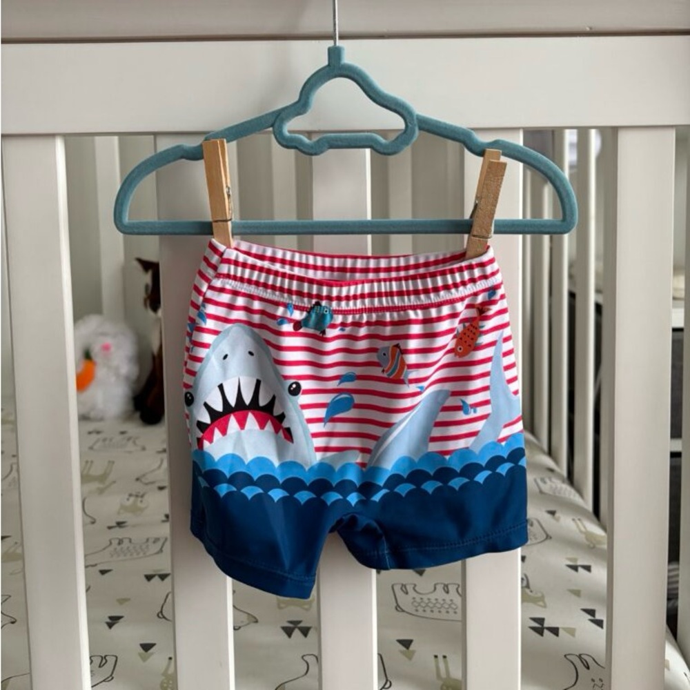 🦈 PatPat Red and White Striped Swim Shorts